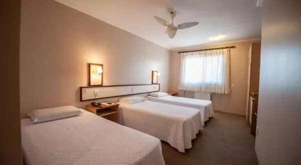 Apartamento Luxo Triplo – Farina Park Hotel