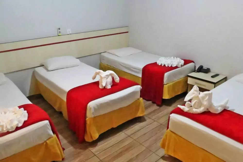 Quarto Quádruplo – Hotel Stella Solaris