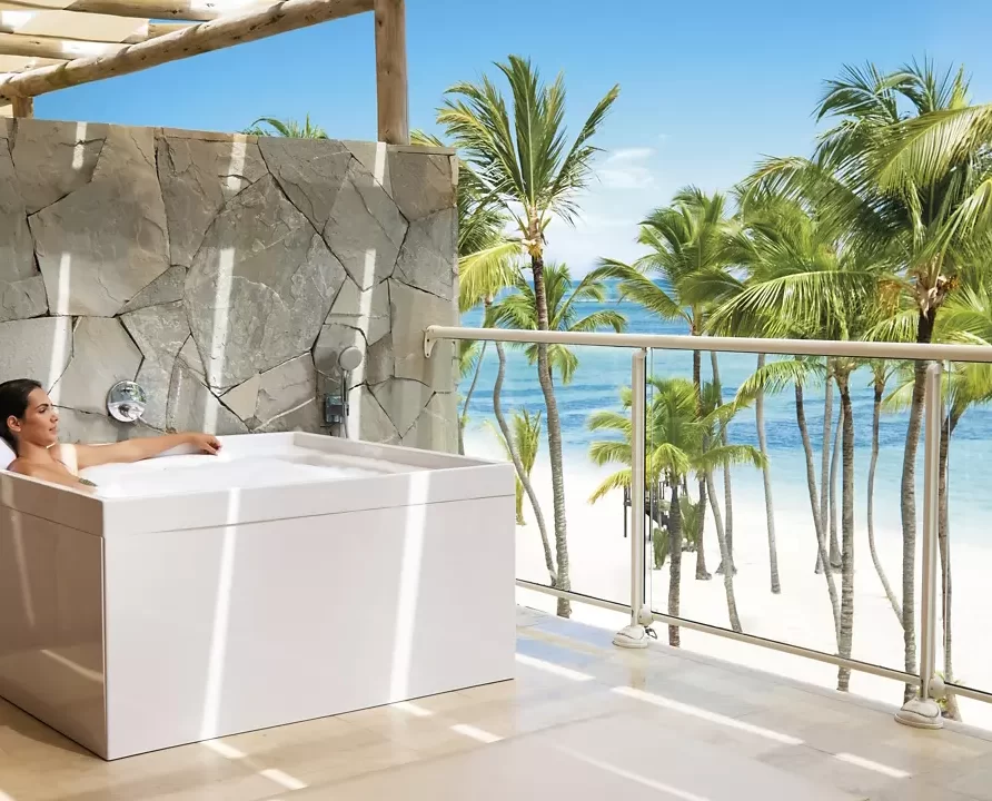 Junior Suite "Ocean Front" - Single Premium Level